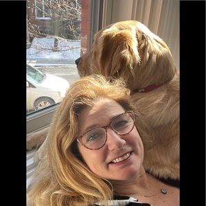 Meet your Posher, Esra